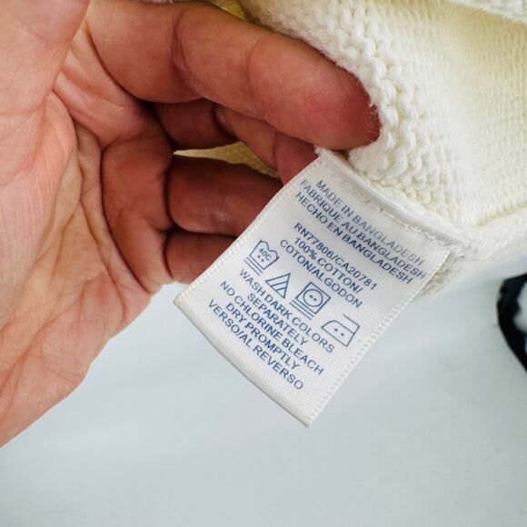 Vintage Tommy Hilfiger Cream Knit Sweater Flag Logo Crewneck Size L (Runs Small) - Picture 9 of 10